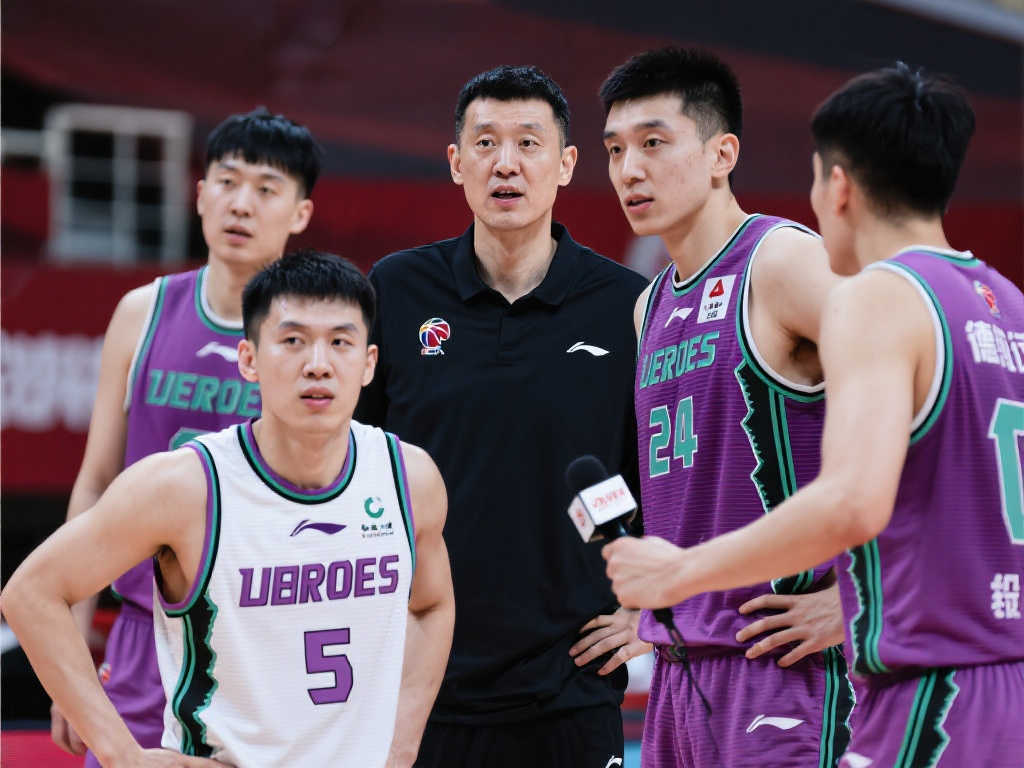 年轻后卫们 年轻后卫们